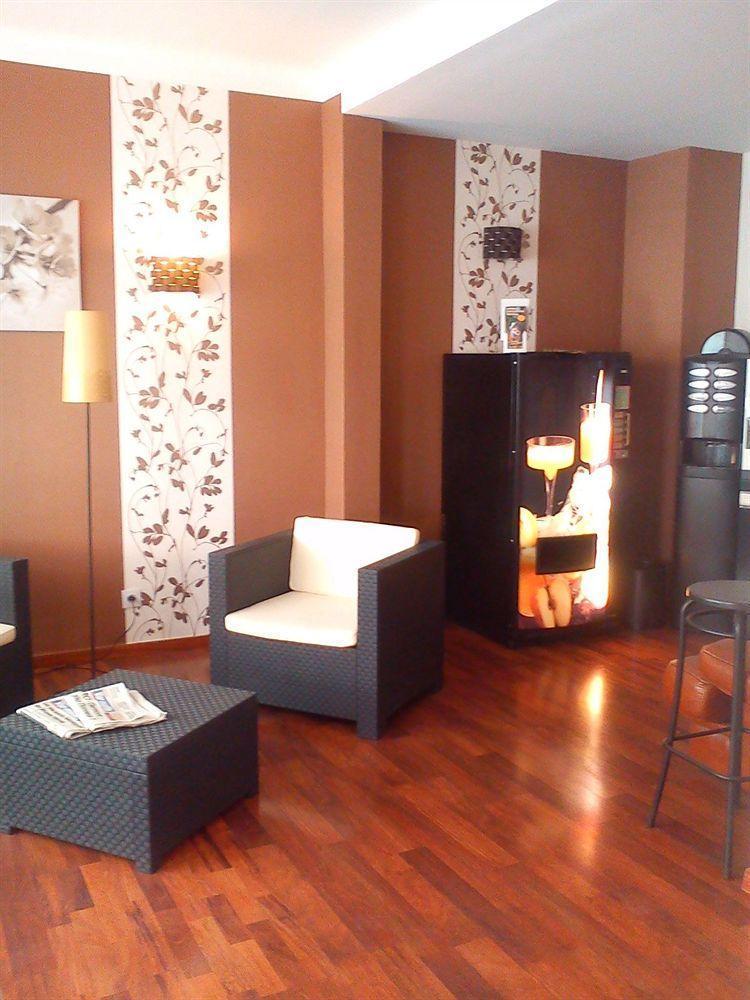 Hotel Jaures Toulon Eksteriør billede